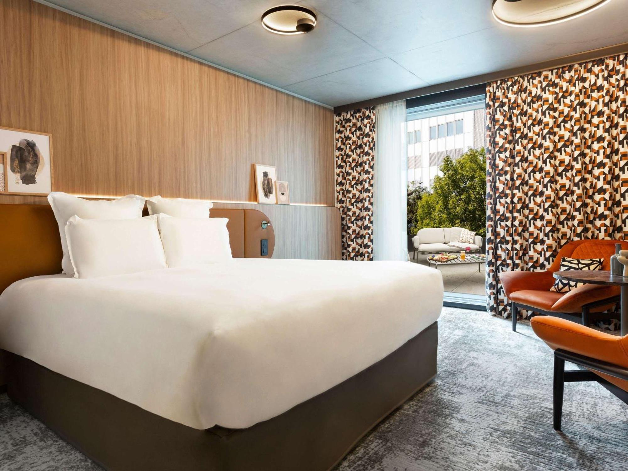 Отель Pullman Лион Экстерьер фото