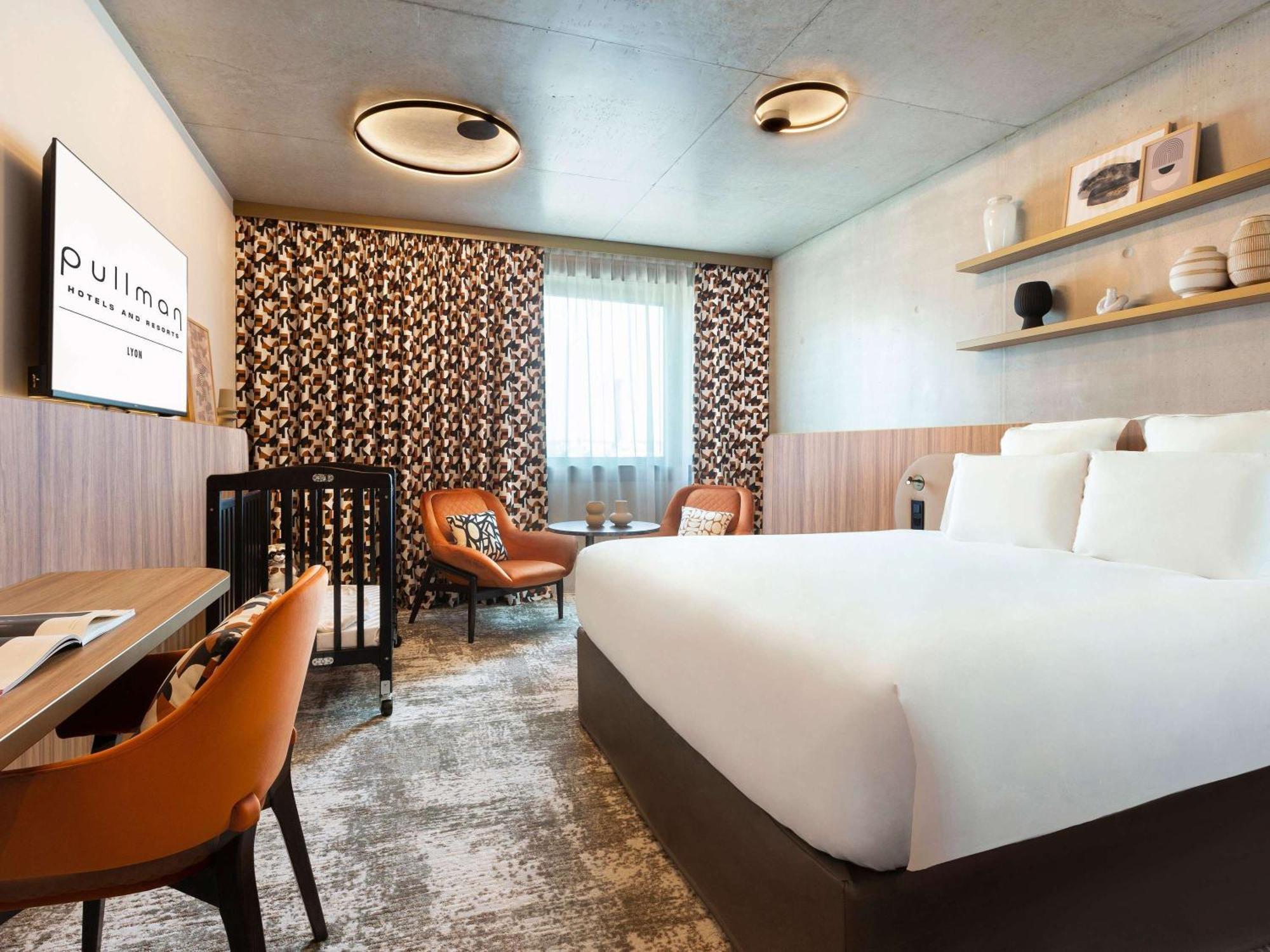 Отель Pullman Лион Экстерьер фото